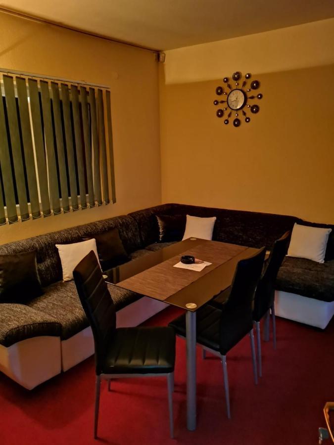 Apartman Nik-Rom Bosanska Gradiska Exteriér fotografie